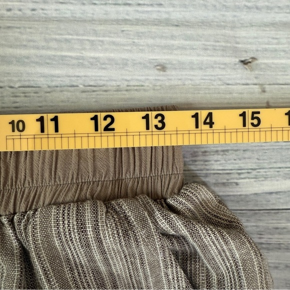 Umgee linen blend fringe medium striped brown women's shorts - Picture 8 of 10